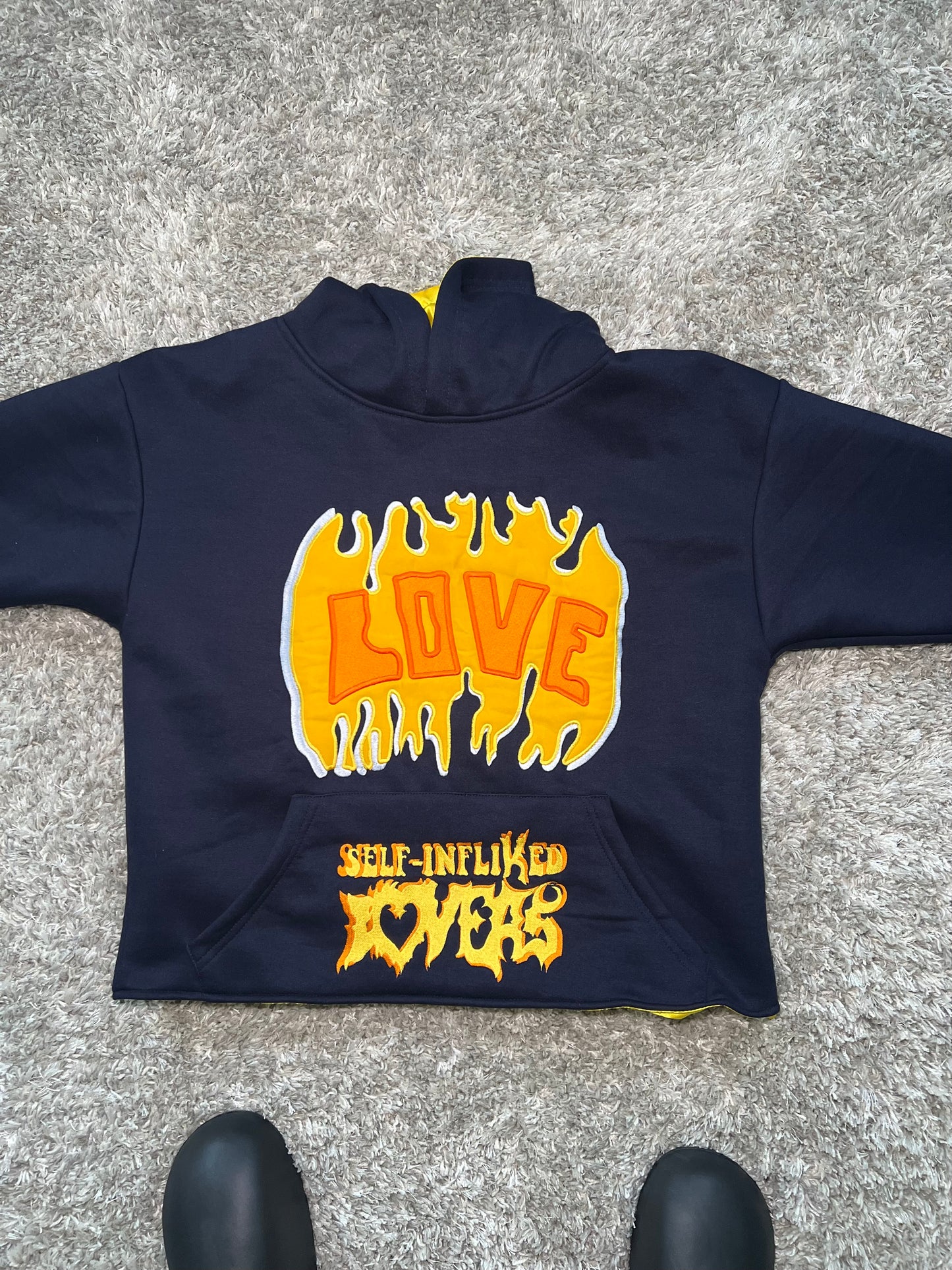 NAVY FEAR-LESS LOVE CROPPED HOODIE