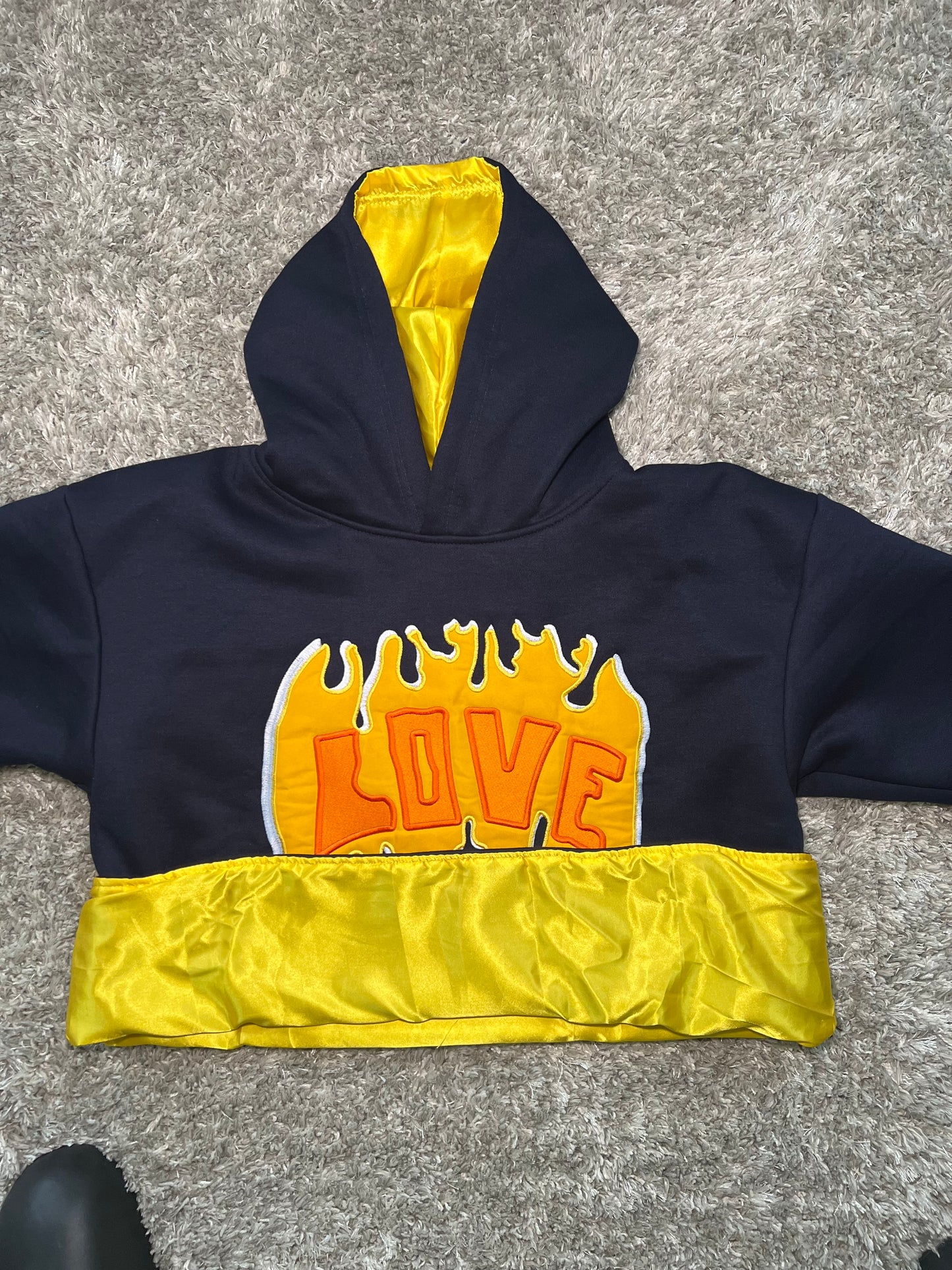 NAVY FEAR-LESS LOVE CROPPED HOODIE